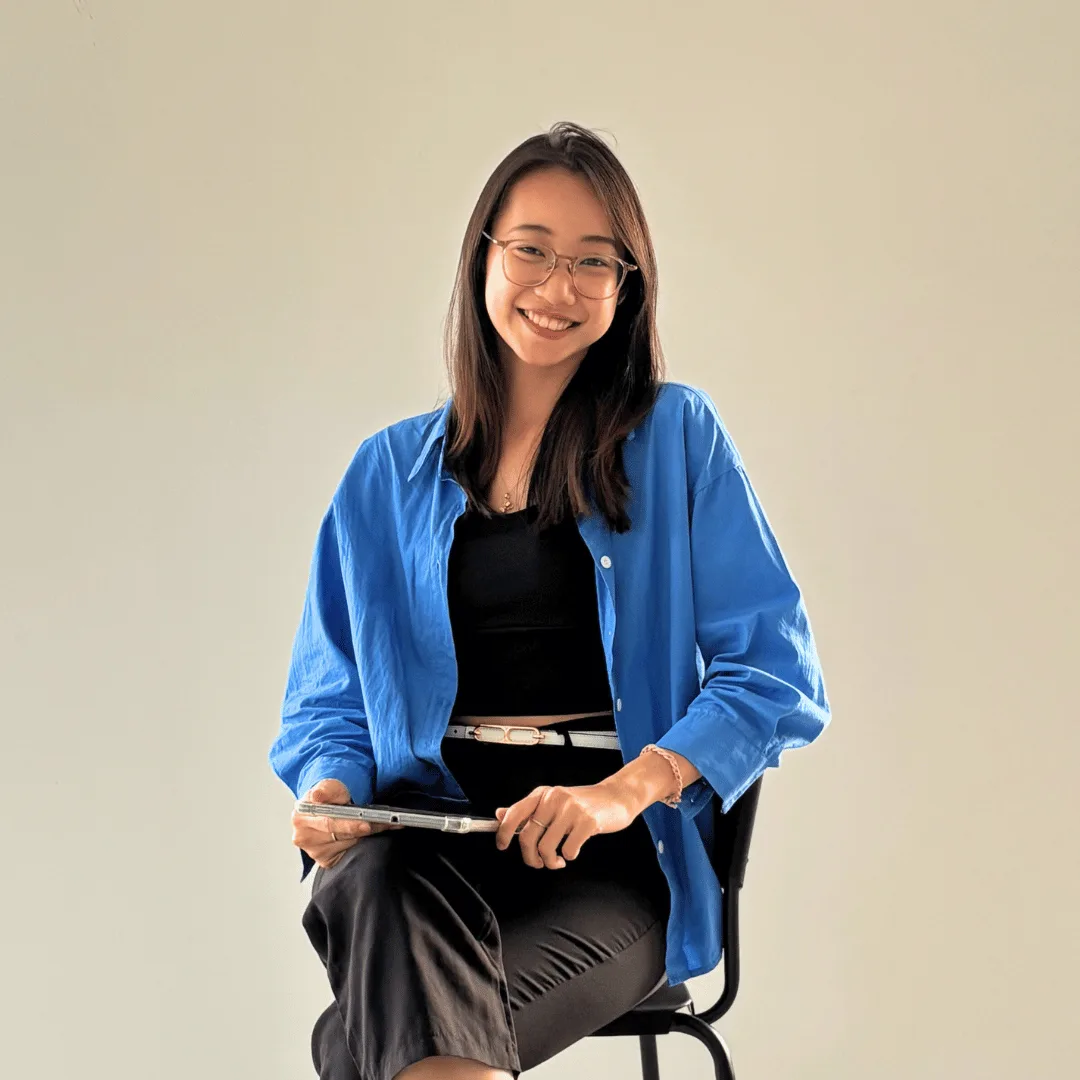 shakalakaa team member at work